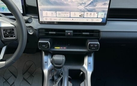 Toyota RAV4, 2026 год, 4 350 000 рублей, 13 фотография