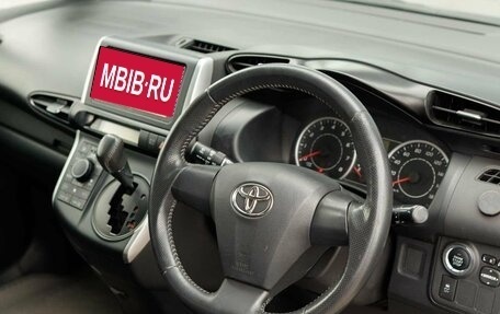 Toyota Wish II, 2011 год, 1 355 000 рублей, 11 фотография