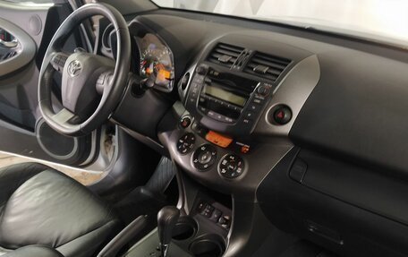 Toyota RAV4, 2011 год, 1 600 000 рублей, 19 фотография