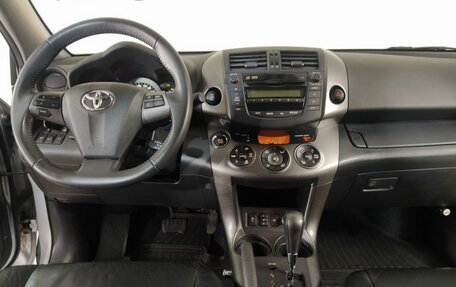Toyota RAV4, 2011 год, 1 600 000 рублей, 17 фотография