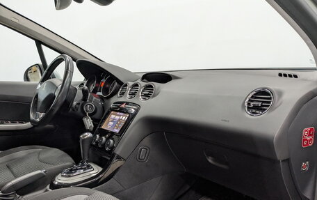 Peugeot 408 I рестайлинг, 2017 год, 1 355 000 рублей, 11 фотография