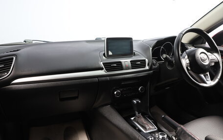 Mazda Axela, 2015 год, 1 299 000 рублей, 8 фотография