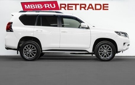 Toyota Land Cruiser Prado 150 рестайлинг 2, 2017 год, 4 950 000 рублей, 5 фотография