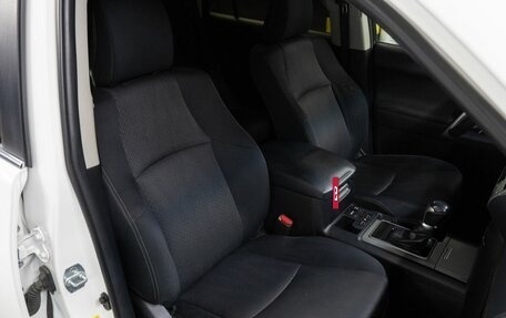 Toyota Land Cruiser Prado 150 рестайлинг 2, 2017 год, 4 950 000 рублей, 20 фотография
