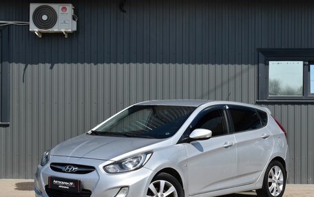 Hyundai Solaris II рестайлинг, 2011 год, 679 888 рублей, 2 фотография