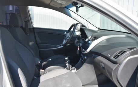 Hyundai Solaris II рестайлинг, 2011 год, 679 888 рублей, 21 фотография