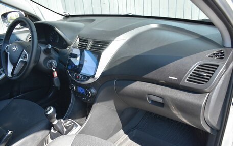 Hyundai Solaris II рестайлинг, 2011 год, 679 888 рублей, 20 фотография