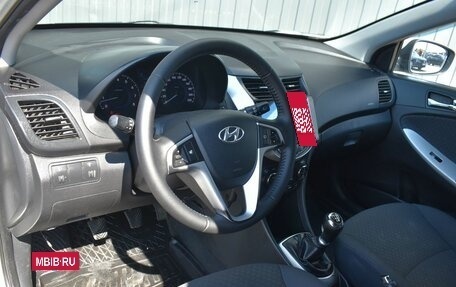 Hyundai Solaris II рестайлинг, 2011 год, 679 888 рублей, 17 фотография