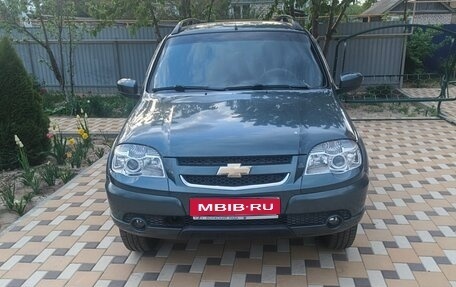 Chevrolet Niva I рестайлинг, 2013 год, 750 000 рублей, 1 фотография
