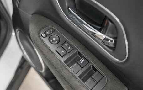 Honda Vezel, 2018 год, 1 727 000 рублей, 19 фотография