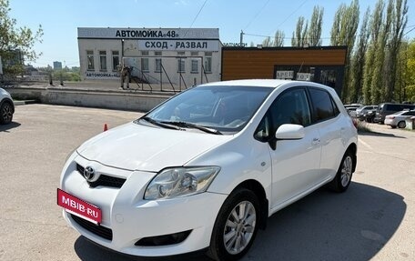 Toyota Auris II, 2008 год, 560 000 рублей, 2 фотография
