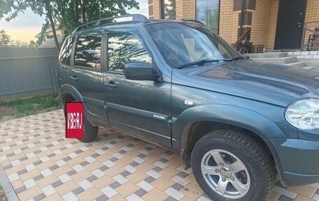 Chevrolet Niva I рестайлинг, 2013 год, 750 000 рублей, 4 фотография
