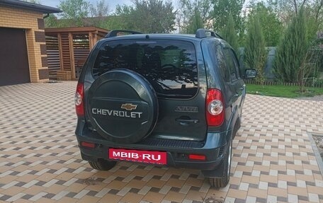 Chevrolet Niva I рестайлинг, 2013 год, 750 000 рублей, 5 фотография