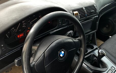 BMW 5 серия, 2002 год, 540 000 рублей, 10 фотография
