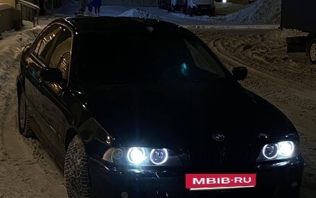 BMW 5 серия, 2002 год, 540 000 рублей, 13 фотография