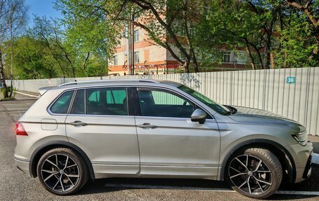 Volkswagen Tiguan II, 2020 год, 3 650 000 рублей, 3 фотография