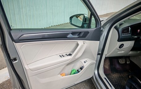 Volkswagen Tiguan II, 2020 год, 3 650 000 рублей, 11 фотография