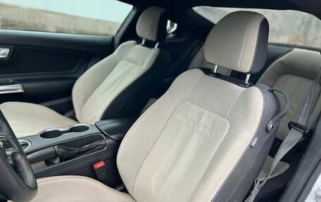 Ford Mustang VI рестайлинг, 2019 год, 3 100 000 рублей, 5 фотография