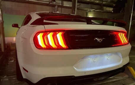 Ford Mustang VI рестайлинг, 2019 год, 3 100 000 рублей, 21 фотография