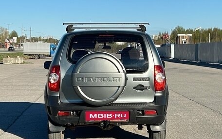 Chevrolet Niva I рестайлинг, 2011 год, 460 000 рублей, 4 фотография