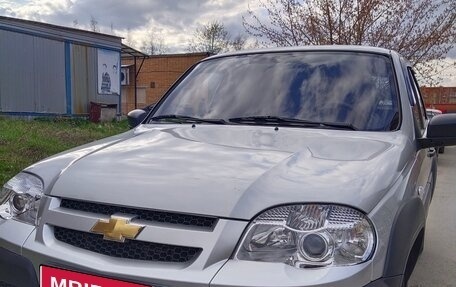 Chevrolet Niva I рестайлинг, 2013 год, 800 000 рублей, 1 фотография