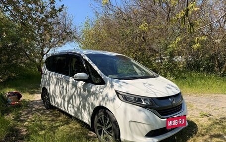 Honda Freed II, 2018 год, 1 700 000 рублей, 3 фотография