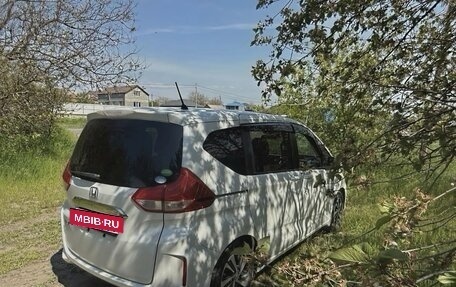 Honda Freed II, 2018 год, 1 700 000 рублей, 4 фотография