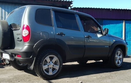 Chevrolet Niva I рестайлинг, 2014 год, 550 000 рублей, 3 фотография