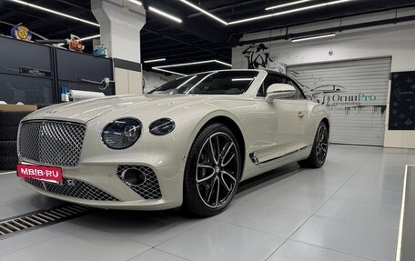 Bentley Continental GT III, 2019 год, 25 000 000 рублей, 4 фотография