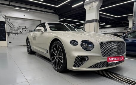 Bentley Continental GT III, 2019 год, 25 000 000 рублей, 3 фотография