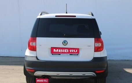 Skoda Yeti I рестайлинг, 2013 год, 1 000 000 рублей, 6 фотография