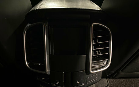 Porsche Cayenne III, 2011 год, 2 249 000 рублей, 23 фотография
