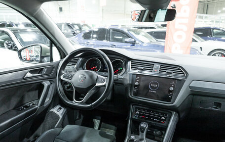 Volkswagen Tiguan II, 2022 год, 3 100 000 рублей, 14 фотография