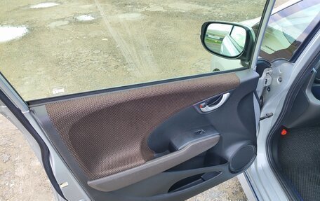 Honda Fit Shuttle I рестайлинг, 2012 год, 1 075 000 рублей, 18 фотография