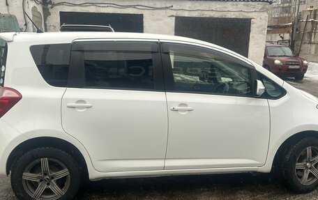 Toyota Ractis I, 2005 год, 599 000 рублей, 8 фотография