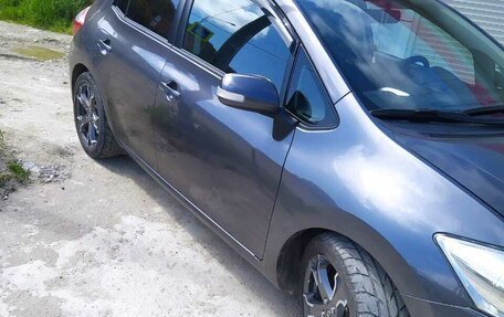 Toyota Auris II, 2010 год, 750 000 рублей, 3 фотография