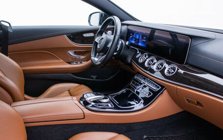 Mercedes-Benz E-Класс, 2017 год, 3 558 000 рублей, 10 фотография