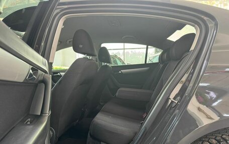 Volkswagen Passat B7, 2011 год, 1 350 000 рублей, 18 фотография