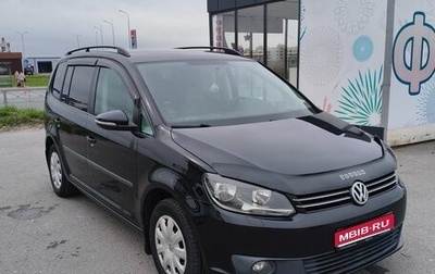 Volkswagen Touran III, 2011 год, 1 000 000 рублей, 1 фотография