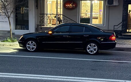Mercedes-Benz E-Класс, 2004 год, 735 000 рублей, 1 фотография