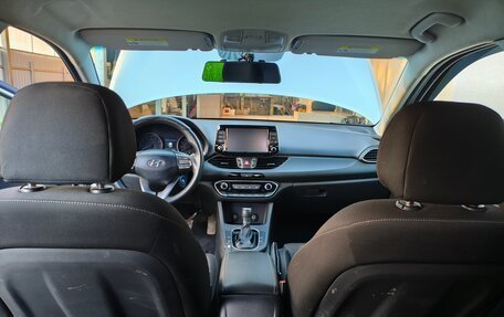 Hyundai Elantra VI рестайлинг, 2018 год, 1 400 000 рублей, 4 фотография