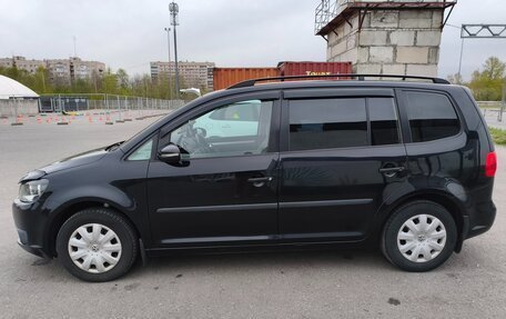 Volkswagen Touran III, 2011 год, 1 000 000 рублей, 4 фотография