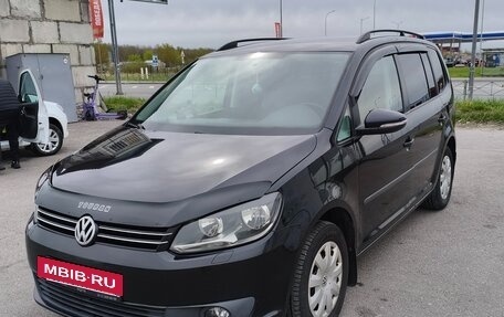 Volkswagen Touran III, 2011 год, 1 000 000 рублей, 3 фотография