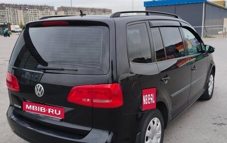Volkswagen Touran III, 2011 год, 1 000 000 рублей, 7 фотография