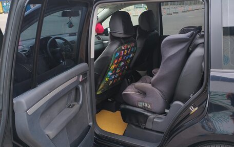 Volkswagen Touran III, 2011 год, 1 000 000 рублей, 10 фотография