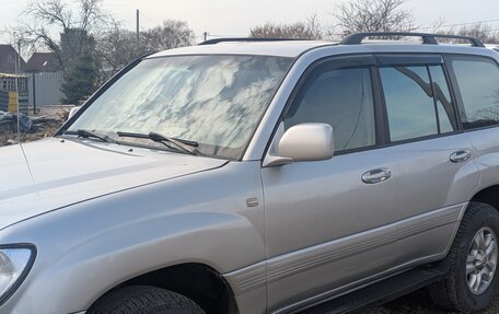 Toyota Land Cruiser 100 рестайлинг 2, 2000 год, 1 880 000 рублей, 7 фотография
