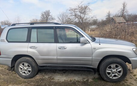 Toyota Land Cruiser 100 рестайлинг 2, 2000 год, 1 880 000 рублей, 9 фотография