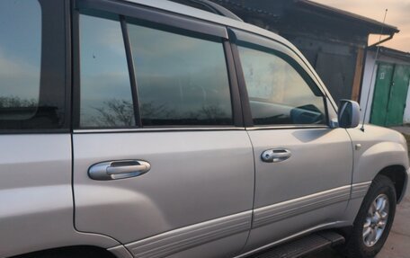 Toyota Land Cruiser 100 рестайлинг 2, 2000 год, 1 880 000 рублей, 2 фотография