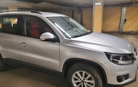 Volkswagen Tiguan I, 2015 год, 2 300 000 рублей, 4 фотография