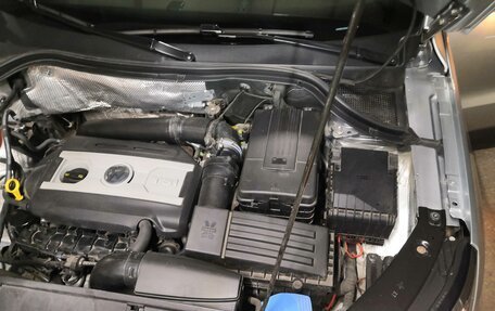 Volkswagen Tiguan I, 2015 год, 2 300 000 рублей, 29 фотография